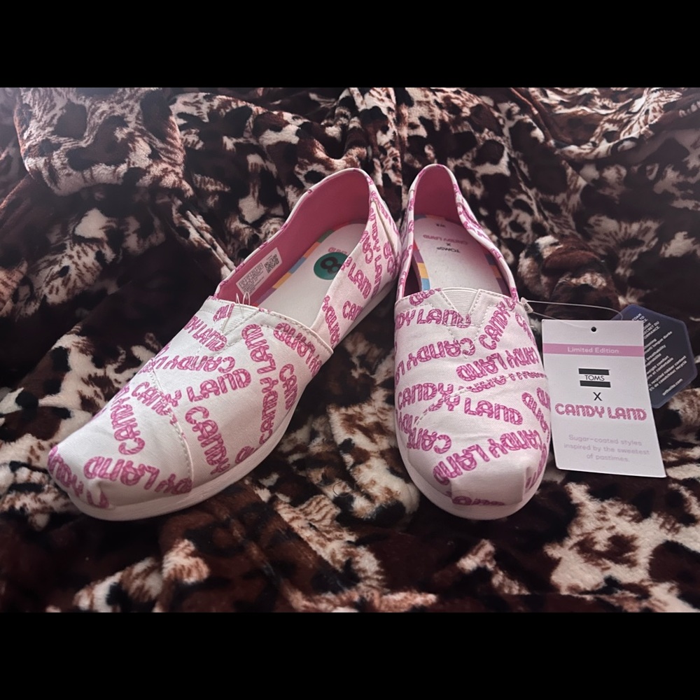 TOMS NWT * Candy Land Edition!